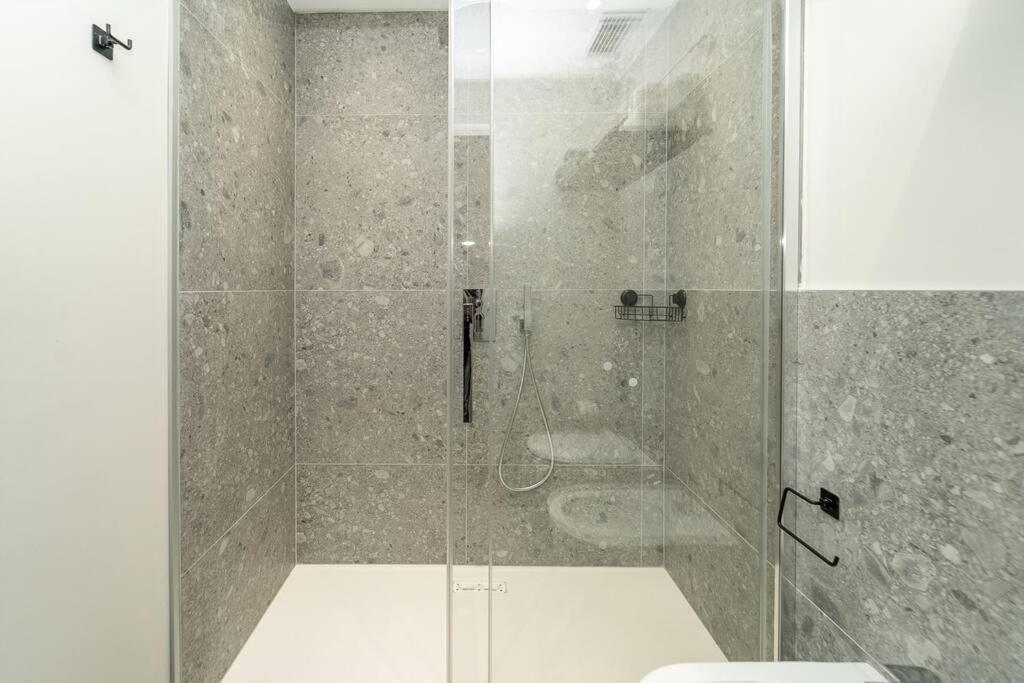 Apt 2 Min From The Cathedral With Private Parking Como Exterior foto