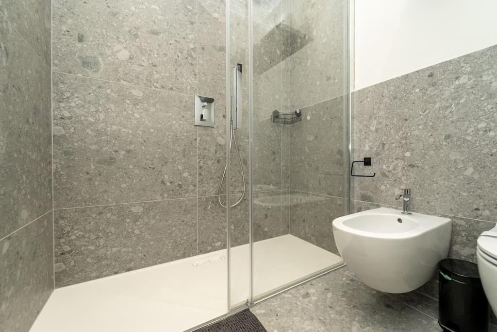 Apt 2 Min From The Cathedral With Private Parking Como Exterior foto